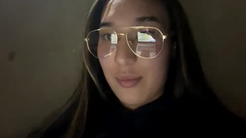 Sarah online show from September 30, 6:24 pm