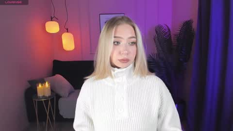 Annabelle online show from December 19, 2:02 pm