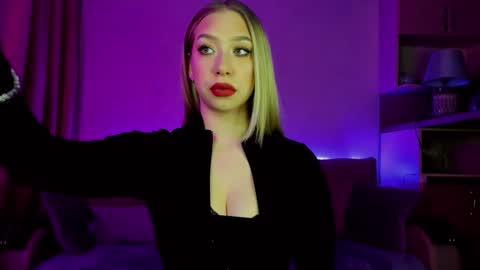 Annabelle online show from February 16, 4:53 pm