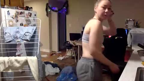 Snapshot of annabellemonroe69 chatting on November 26, 1:45 pm annabellemonroe69 online show from November 26, 1:45 pm