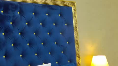 Anna online show from March 4, 6:07 pm