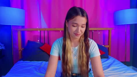 Snapshot of annaberrys chatting on April 4, 8:12 am Anna online show from April 4, 8:12 am