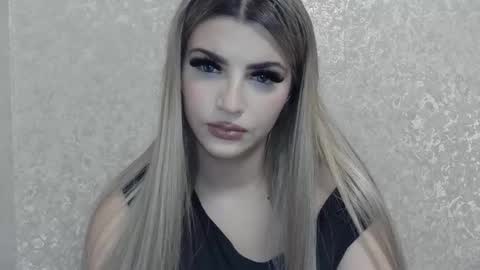 Snapshot of annabeth01 chatting on November 13, 2:27 pm annabeth01 online show from November 13, 2:27 pm