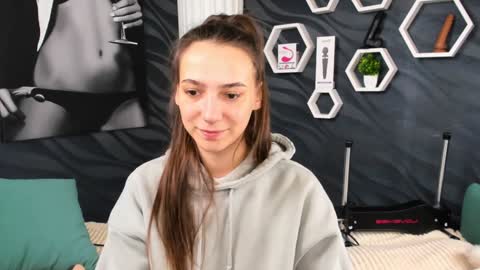 annabishop online show from February 1, 6:00 am