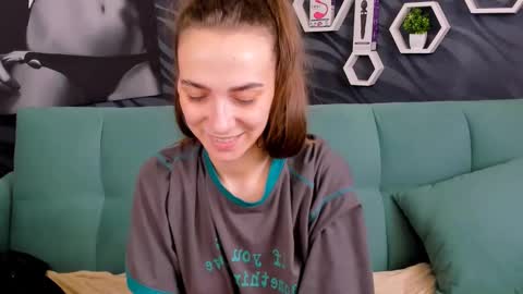 annabishop online show from February 13, 7:56 am