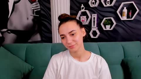 annabishop online show from February 14, 3:22 am