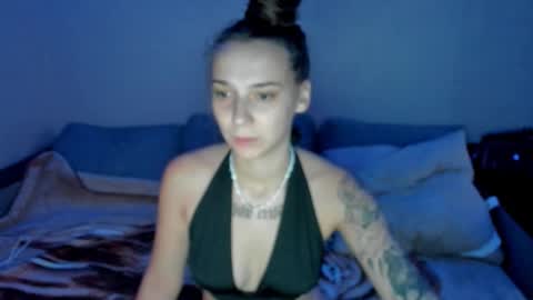 annabishop online show from December 21, 8:10 am