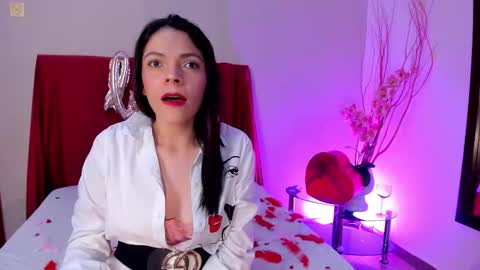 AnnaBrooks online show from February 14, 11:56 pm