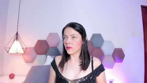 AnnaBrooks online show from June 11, 1:05 am