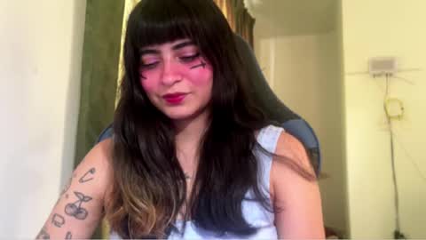 Anna online show from March 26, 6:57 pm