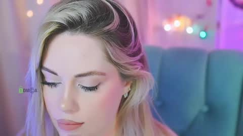 annadelvie online show from February 18, 3:19 pm