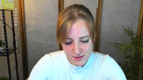 annagrees1 online show from October 13, 2:44 am