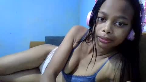 annah361037 online show from July 10, 5:34 am