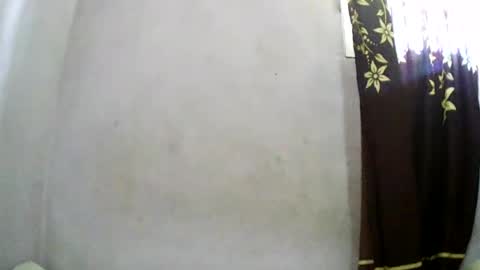 Snapshot of annahhotgirl chatting on June 24, 8:35 am annahhotgirl online show from June 24, 8:35 am