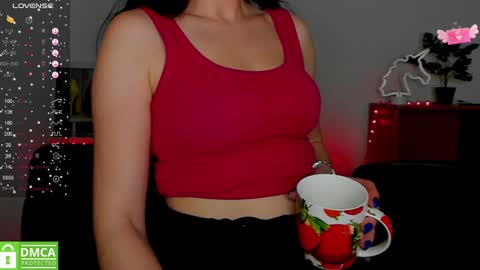 Snapshot of annakillian_kiss chatting on February 4, 1:06 pm Anna online show from February 4, 1:06 pm