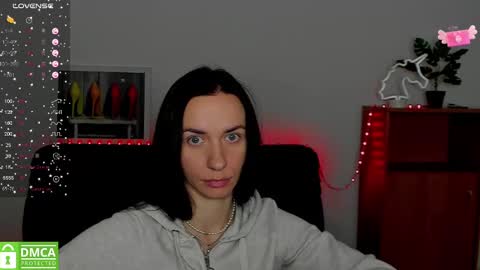 Snapshot of annakillian_kiss chatting on February 19, 9:39 am Anna online show from February 19, 9:39 am