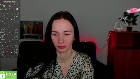 Snapshot of annakillian_kiss chatting on March 8, 6:43 am Anna online show from March 8, 6:43 am