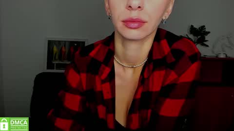 Anna online show from October 2, 5:58 am