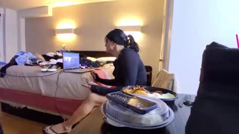 Snapshot of annaleecross chatting on March 23, 5:11 am Anna Lee Cross online show from March 23, 5:11 am