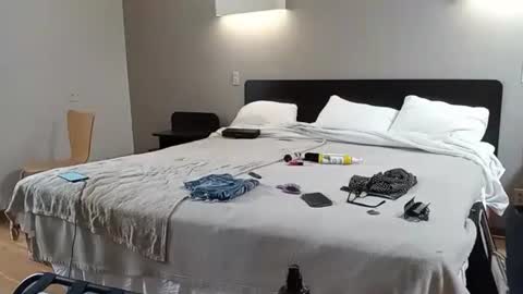 Snapshot of annaleecross chatting on March 26, 7:14 am Anna Lee Cross online show from March 26, 7:14 am