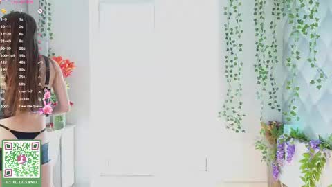 Holly Molly Im Polly online show from June 27, 1:39 pm