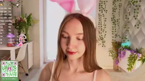 Holly Molly Im Polly online show from July 15, 10:31 am