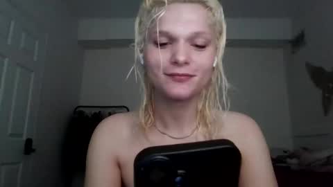 Snapshot of annamarrie777 chatting on March 28, 5:34 pm AnnaMarrie online show from March 28, 5:34 pm