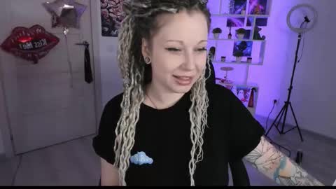 Snapshot of annanebula chatting on October 10, 6:18 pm Anna online show from October 10, 6:18 pm