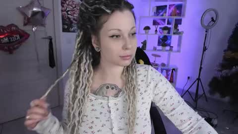 Snapshot of annanebula chatting on November 15, 11:18 am Anna online show from November 15, 11:18 am