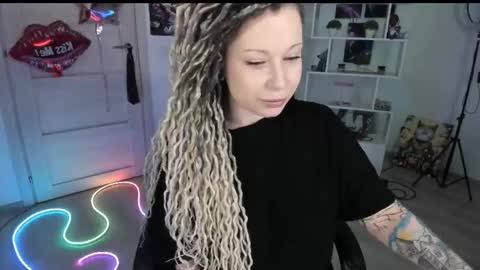 Snapshot of annanebula chatting on March 1, 4:53 pm Anna online show from March 1, 4:53 pm