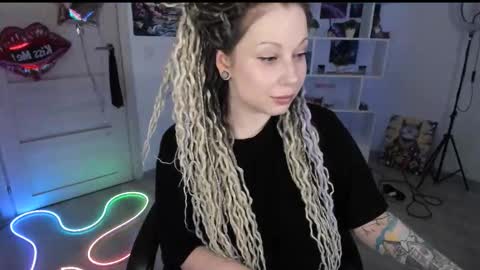 Snapshot of annanebula chatting on March 12, 3:40 pm Anna online show from March 12, 3:40 pm