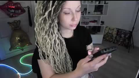 Snapshot of annanebula chatting on July 17, 1:01 am Anna online show from July 17, 1:01 am