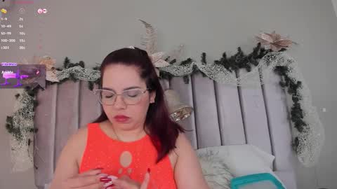 Snapshot of annanoval_10 chatting on November 22, 12:26 pm AnnaNoval 10 online show from November 22, 12:26 pm