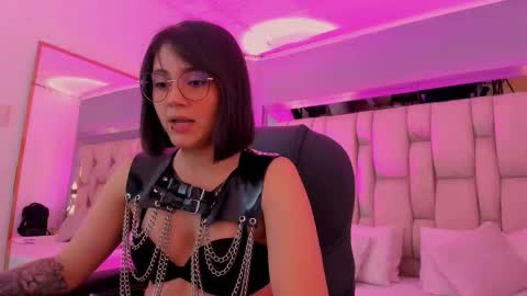 Snapshot of annaralein chatting on October 18, 2:47 am Annara Lein online show from October 18, 2:47 am