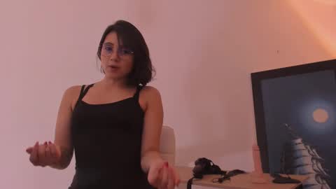 Snapshot of annaralein chatting on November 1, 11:29 pm Annara Lein online show from November 1, 11:29 pm