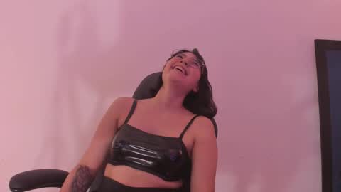 Snapshot of annaralein chatting on November 12, 3:51 am Annara Lein online show from November 12, 3:51 am