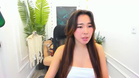 Snapshot of annareyli chatting on October 22, 4:24 am Anna online show from October 22, 4:24 am