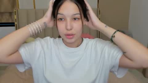 Snapshot of annarice chatting on November 24, 12:21 am Anna online show from November 24, 12:21 am