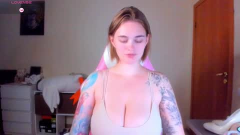 Snapshot of annaroading chatting on October 6, 9:56 pm AnnaRoading online show from October 6, 9:56 pm