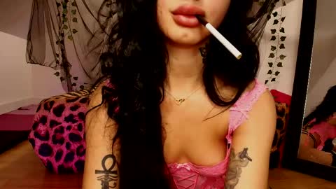 Snapshot of annastasiajune chatting on June 4, 11:44 pm Annastasia online show from June 4, 11:44 pm