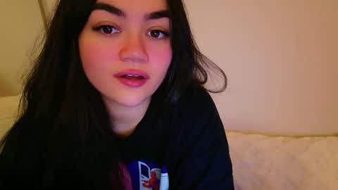 Snapshot of annatigarr chatting on November 4, 1:48 am meow online show from November 4, 1:48 am