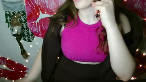 Snapshot of annbelll chatting on November 1, 7:27 pm Bella online show from November 1, 7:27 pm