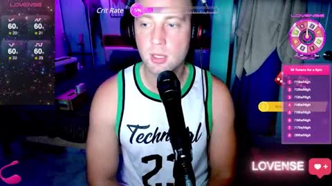 Snapshot of anndy_games chatting on December 4, 11:30 am anndy_games online show from December 4, 11:30 am