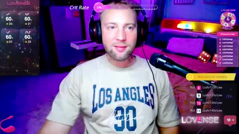 Snapshot of anndy_games chatting on December 16, 11:33 am anndy_games online show from December 16, 11:33 am