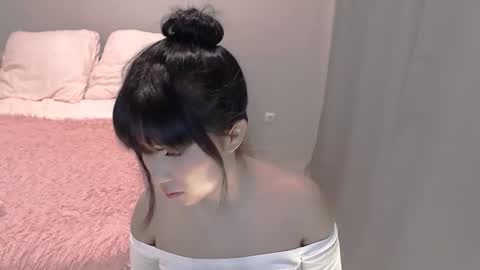 Snapshot of anne_crystal chatting on October 1, 7:09 pm erika online show from October 1, 7:09 pm