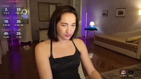 Snapshot of anne_karma chatting on October 23, 9:24 pm anne_karma online show from October 23, 9:24 pm