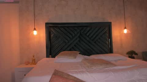 Ann  online show from January 21, 10:30 am