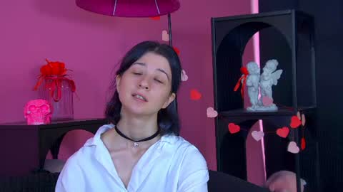 Snapshot of anneavelin chatting on July 13, 6:16 am Anne online show from July 13, 6:16 am