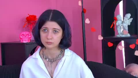 Snapshot of anneavelin chatting on July 14, 6:18 am Anne online show from July 14, 6:18 am