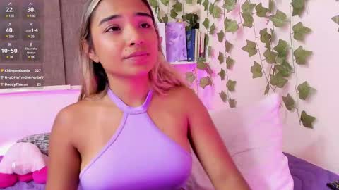 Snapshot of annebull_ chatting on January 23, 2:55 am Anne online show from January 23, 2:55 am